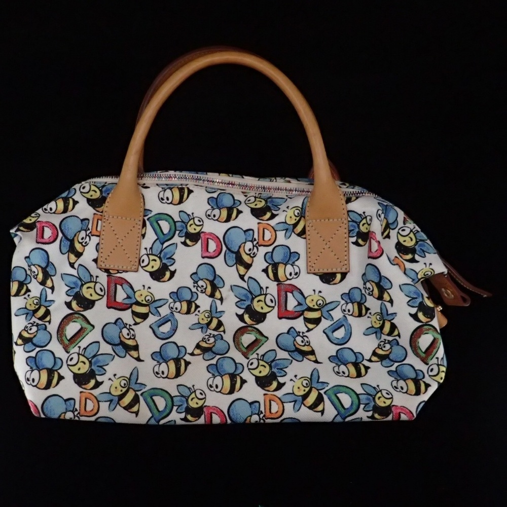 ❌SOLD❌ Dooney and Bourke Bumblebee Bag - EUC - Picture 2 of 8